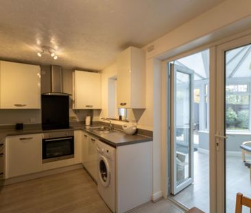 2 bedroom semi-detached house to rent - Photo 5