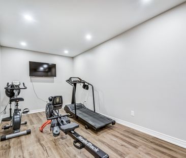 For Lease - 5203 Broughton Crescent, Burlington, Ontario - Photo 2