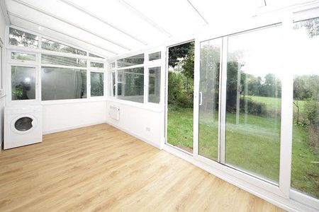 Farm Lane, London, N14 - Photo 3