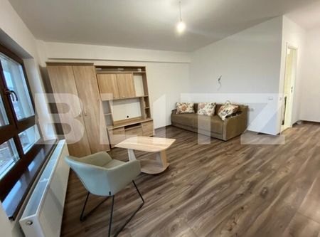 Apartament cu o camere, 36mp decomandat, zona strazii Romul Ladea - Photo 4