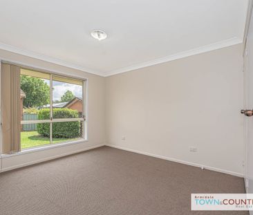 FRESHLY RENOVATED DELIGHT- WONT LAST LONG! - Photo 6