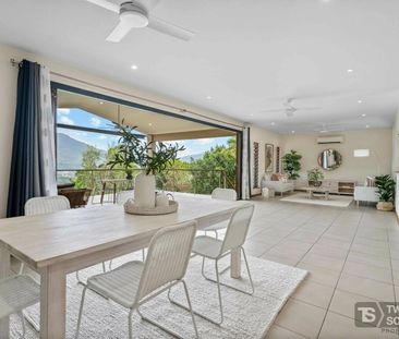 21 The Peak , Brinsmead - Photo 5