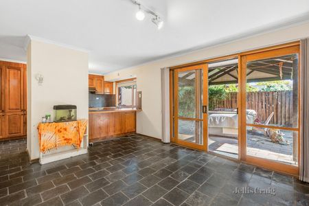 11 Royal Court, Seabrook - Photo 3