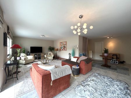 Instapklaar 2-slaapkamer appartement op wandelafstand van centrum Roeselare! - Foto 2