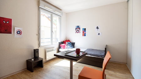 Studio 20m² cour - Photo 3