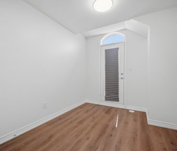 For Lease - 137 Borers Creek Circle, Hamilton, Ontario - Photo 2