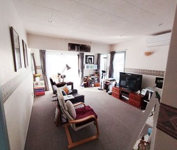 Pick of the bunch in Petone - Photo 5