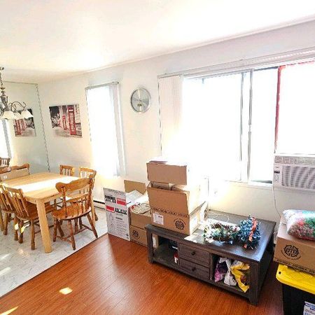 Très beau 4 1/2 ensoleillé à Deux Montagnes - Photo 4