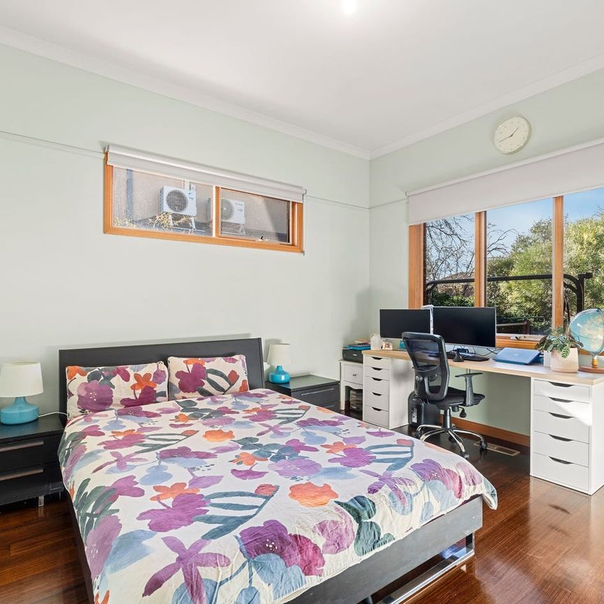 1/12 Manton Street, Heidelberg, Vic 3084 - Photo 1