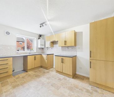 2 bedroom end of terrace house to rent - Photo 1