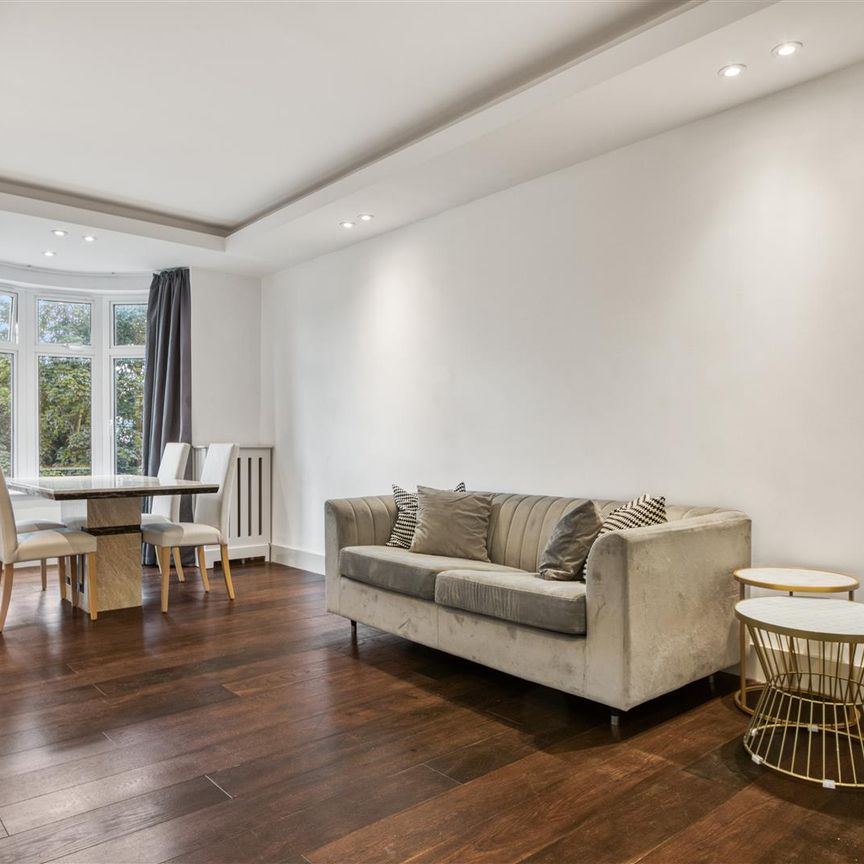 2 bed house to rent in Hall Road, London, NW8 - Photo 1