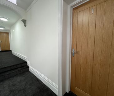 Dove Bank, Uttoxeter - Photo 6