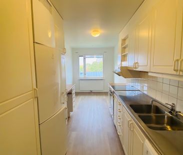 Karlslättsv 8 A - Photo 4