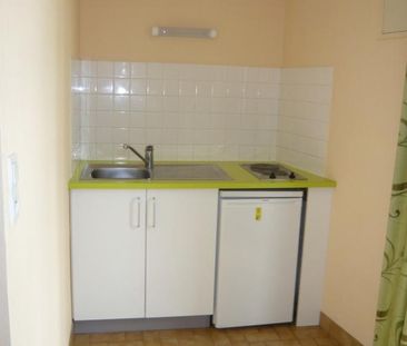 Location Appartement Meublé 26m² ST GEORGES DES GROSEILLERS 61100 - Photo 3