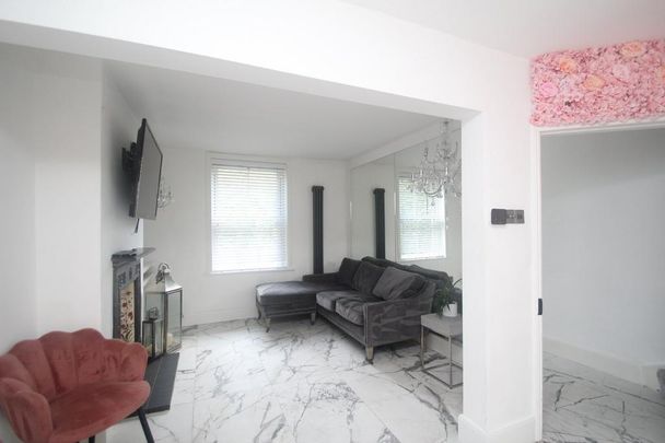 4 bedroom house to rent - Photo 1