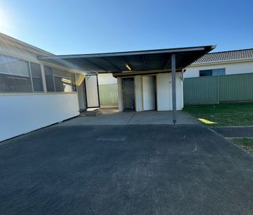 Well Presented Three-Bedroom Home&excl; - Photo 2