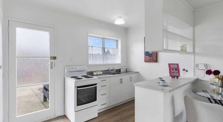 2/9 Pratt Street, Papakura, – 2 Bedroom Home - Photo 3