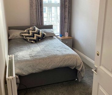 Mount Gould Road Room 3 - Photo 6