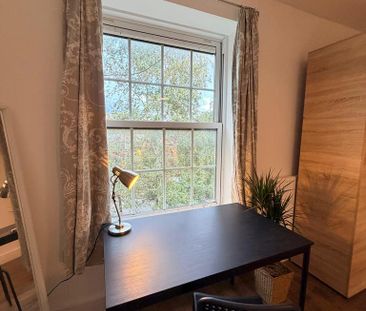 5 bedroom flat share to rent - Photo 5