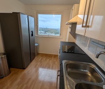 2 bed Flat in Landmark Heights, 172 Daubeney Road,, London, E5 0EW - Photo 5