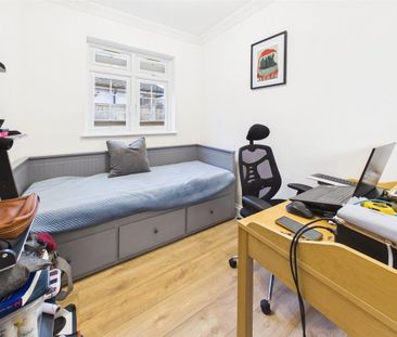 4 bedroom bungalow to rent - Photo 4