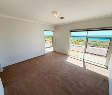 Coastal Comfort & Modern Living in Prime Halls Head Location - Photo 6