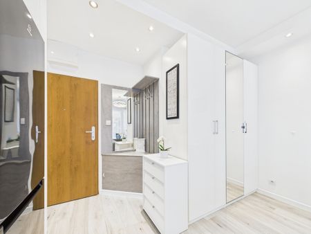 2 pokoje, balkon i garaż – komfort i styl w jednym - Фото 4