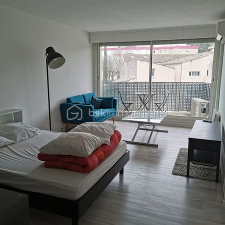 Appartement de 25,90 m² à Nimes - Photo 2