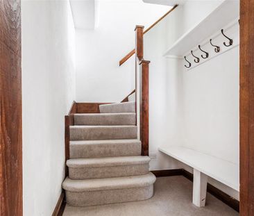 3 bedroom link detached house to rent - Photo 3
