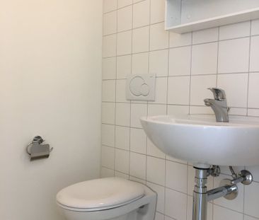 Moderne 3.5-Zimmerwohnung an zentraler Lage - Photo 6