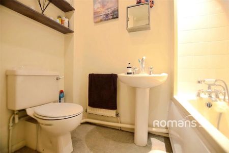 2 bedroom terraced house to rent - Photo 5