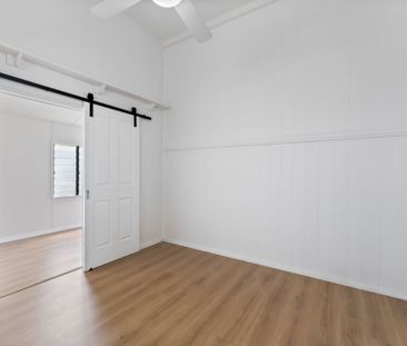 Beautiful Renovated Queenslander&excl; - Photo 1