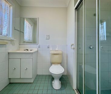 OPEN & FRESH LIVING! - Photo 4