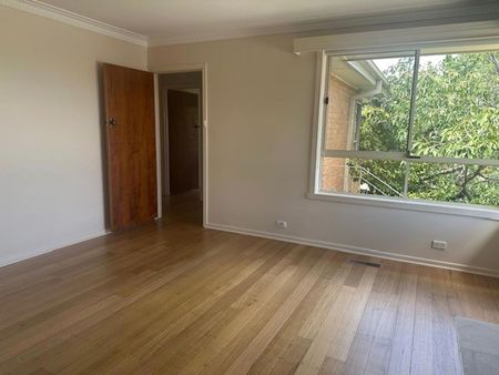 Beautiful Home with Valley Views - Photo 3