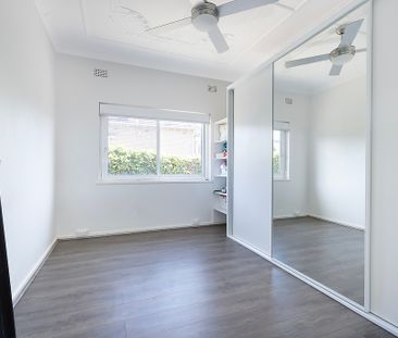 Family home with updated interiors - Photo 6