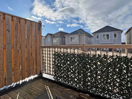 For Lease - 806 Audley Road, Ajax, Ontario - Photo 2