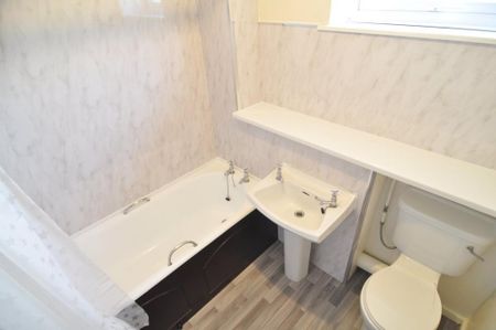 3 bedroom townhouse to rent - Photo 5