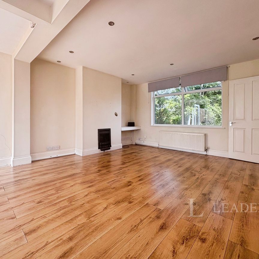 3 bedroom house to rent Thorn Avenue, WR4 - Photo 1