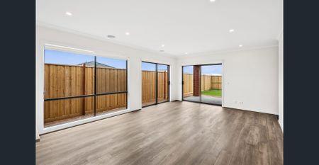 Brand New Family Abode, Ready to Move In - Photo 3