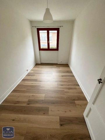 Appartement à louer 4 pièces 68.43m² - Photo 2