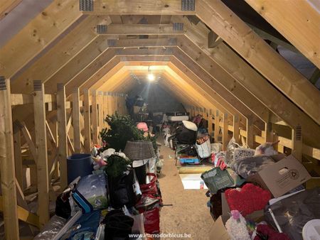 SPRIMONT – GOMZE-Duplex rénové 2 ch+grenier, terr, park. - Loyer: 950,00 € / mois - Photo 4