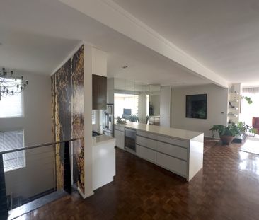 Bondi Beach - Photo 5