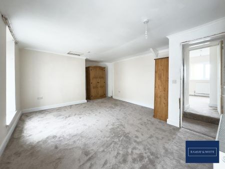 2 bedroom terraced house to rent - Photo 4