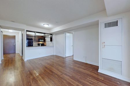 For Lease - 181 Village Green Square Unit# 821, Toronto, Ontario - Photo 4
