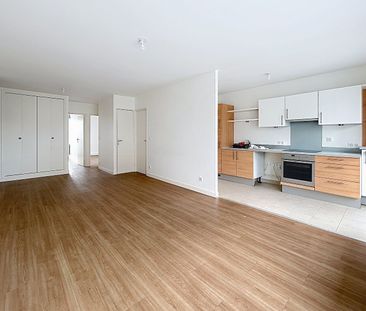 Appartement à louer - REIMS - SAINT REMI - Photo 3