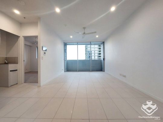 $500 only for renovated 1Bed 1Bath Comfy Apartment in the South Brisbane! - Photo 1