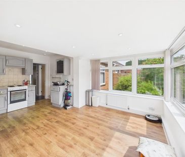 2 BED Semi-detached bungalow To rent - Photo 4