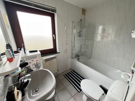 Maison 3 chambres avec jardin à 1340 Ottignies-Louvain-la-Neuve  Loyer: 1 200 € - Photo 2