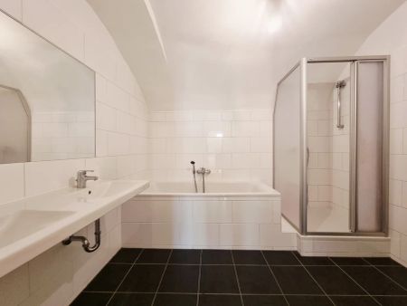 Historischer Charme trifft modernes Wohnen – 2,5-Zimmer-Wohnung in der Rathausgasse - Foto 3