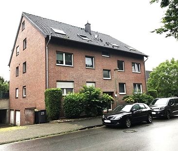 "Ideal für junge Leute" Schöne 3,5 Zimmer "Maisonette-Wohnung" mit Balkon in 47239 Duisburg-Rumeln - Photo 1